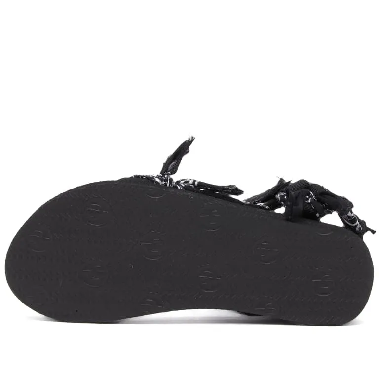 Arizona Love Bandana Trekky Sandals, Black/White