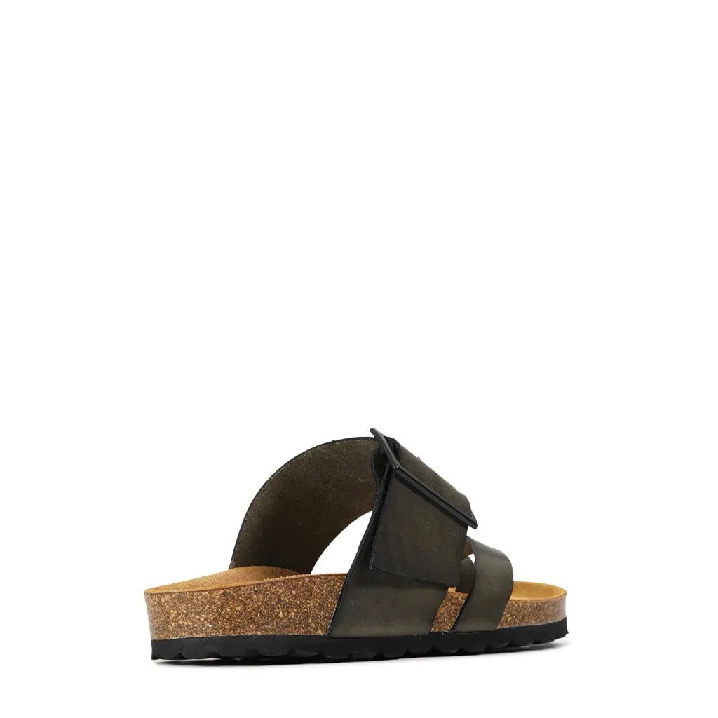 EDGY LEATHER SLIDE SANDAL