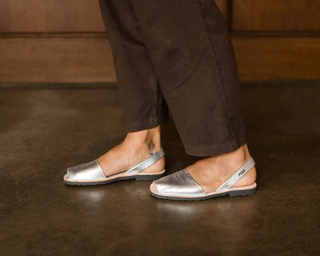 Pons Classic Metallic Silver